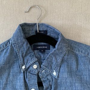 J Crew chambray shirt, classic fit. Excellent used condition